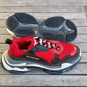 NEW Balenciaga Triple S Sneaker Red/Black (Pre-Dis